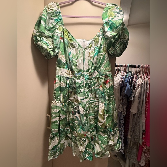 Green Leaf Pattern Dress Green Leaf Pattern Dress